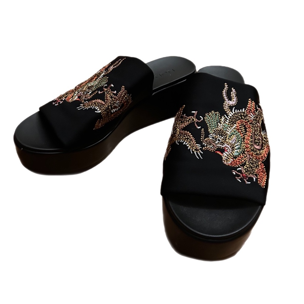 Y2K BEBE Platform Sandals (black)